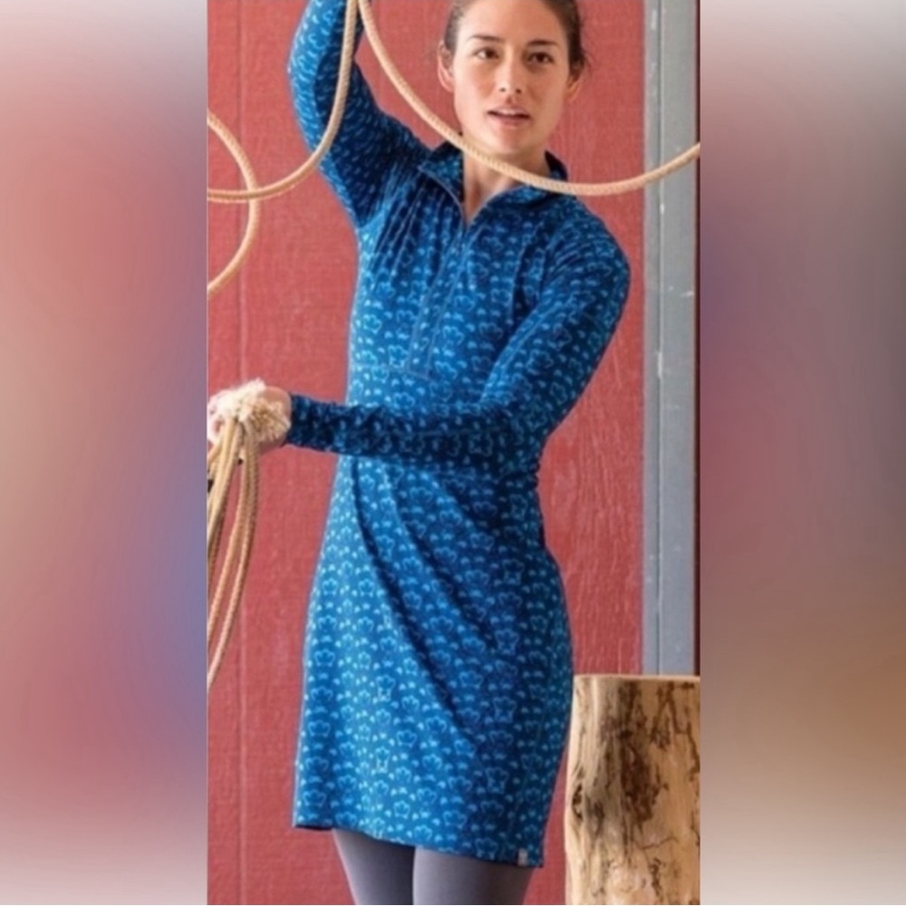 Title Nine Getaway long-sleeve 1/4 zip dress blue